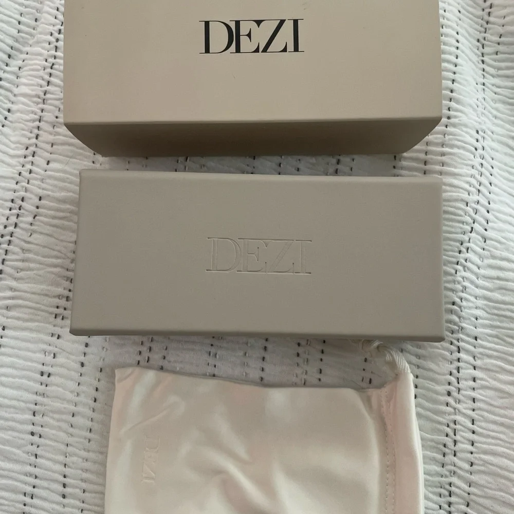 DEZI Black Square-Frame Sunglasses with Gold Accent